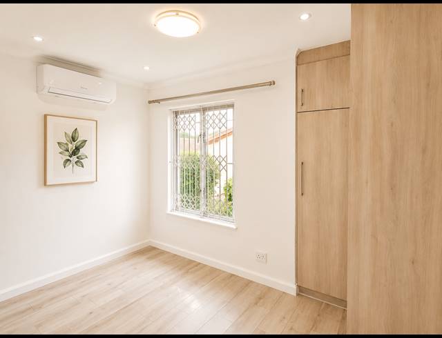 2 BEDROOM SIMPLEX FOR SALE IN SHERWOOD